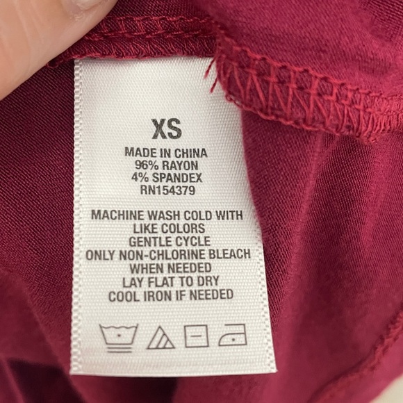 Aeropostale Solid Ruffled Cold-Shoulder Romper - Picture 8 of 8